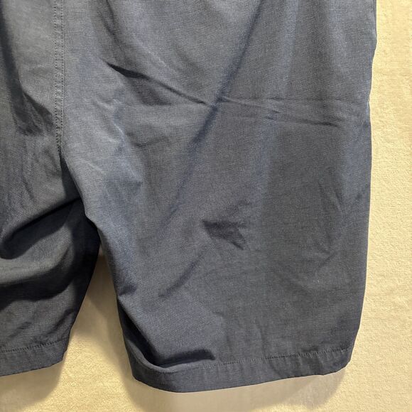 Travis Mathew Size 42 Blue Polyester Blend Performance Shorts Golf 10” Inseam - Picture 11 of 14